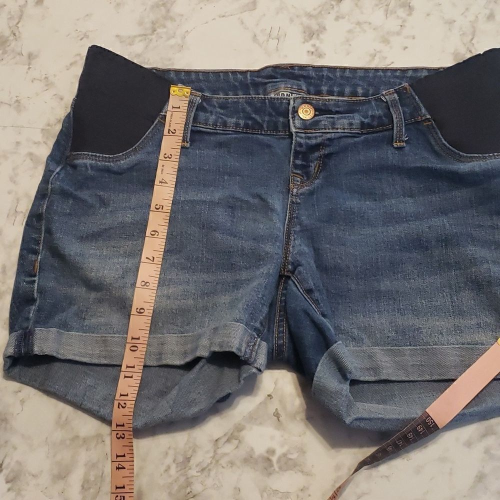 Old Navy Maternity Jean Shorts - Picture 8 of 9